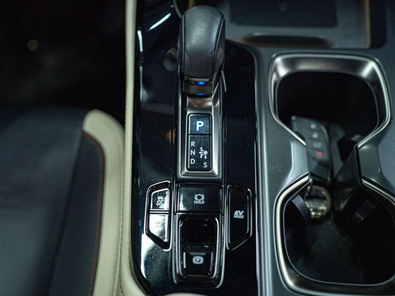 Lexus NX-350h Luxury 2.5 16V Aut. (hybrid), foto 13 de 17