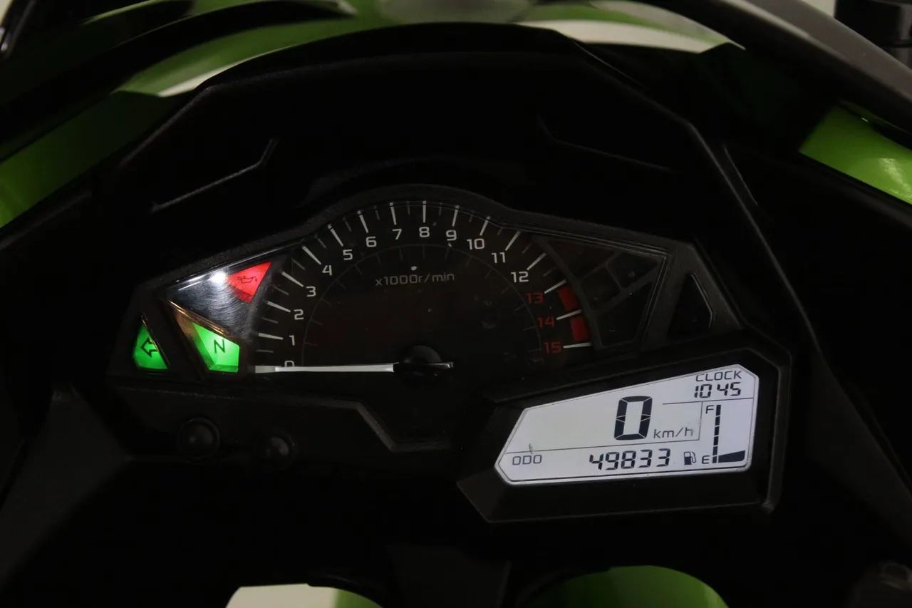 KAWASAKI NINJA 300 - Foto 5