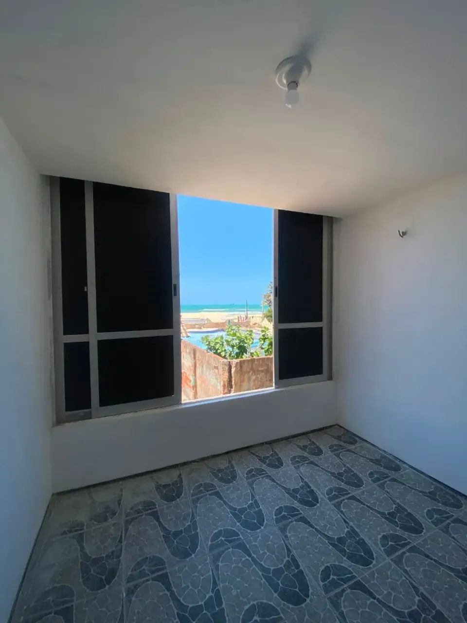 AP MOBILIADO COM VARANDA, VISTAMAR E VAGA - Foto 4
