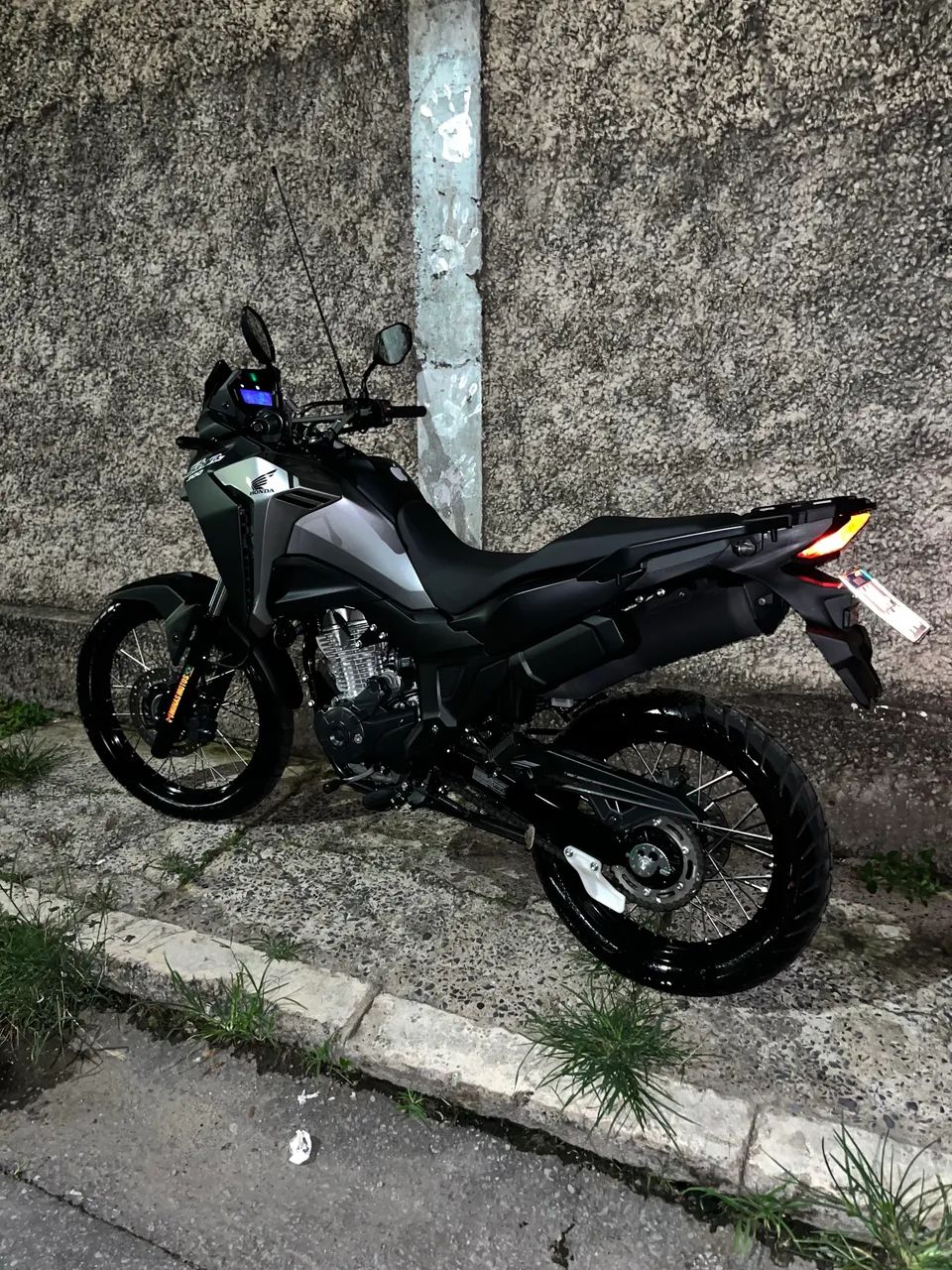 Honda Sahara 2024 - Foto 2
