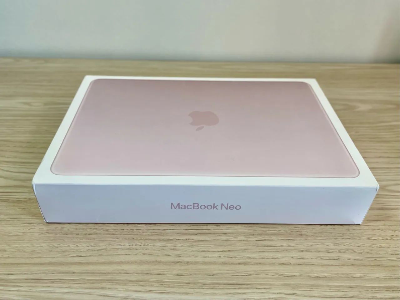MacBook Neo 8GB 256SSD Rosa - Lacrado  - Foto 2