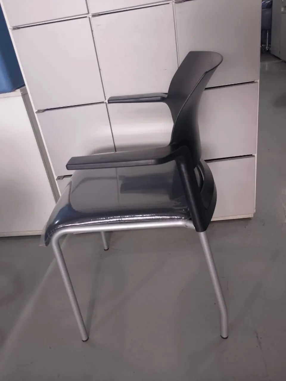 Cadeira Fixa Na Cor Preta - Steelease  - Foto 2