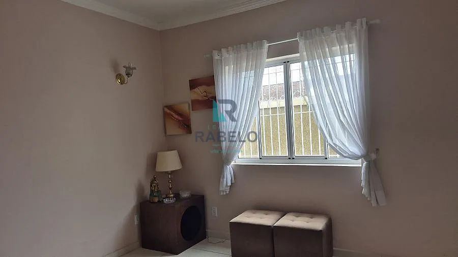 Casa com 3 dormitórios na Vila Celeste Lorena-SP - Foto 4