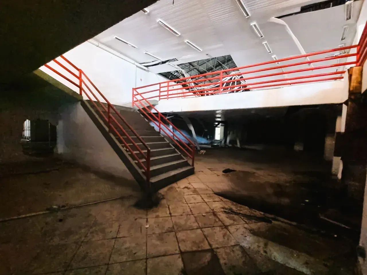 Imóvel comercial para aluguel com 2200 m² em Campina - COM0107WG - Foto 2