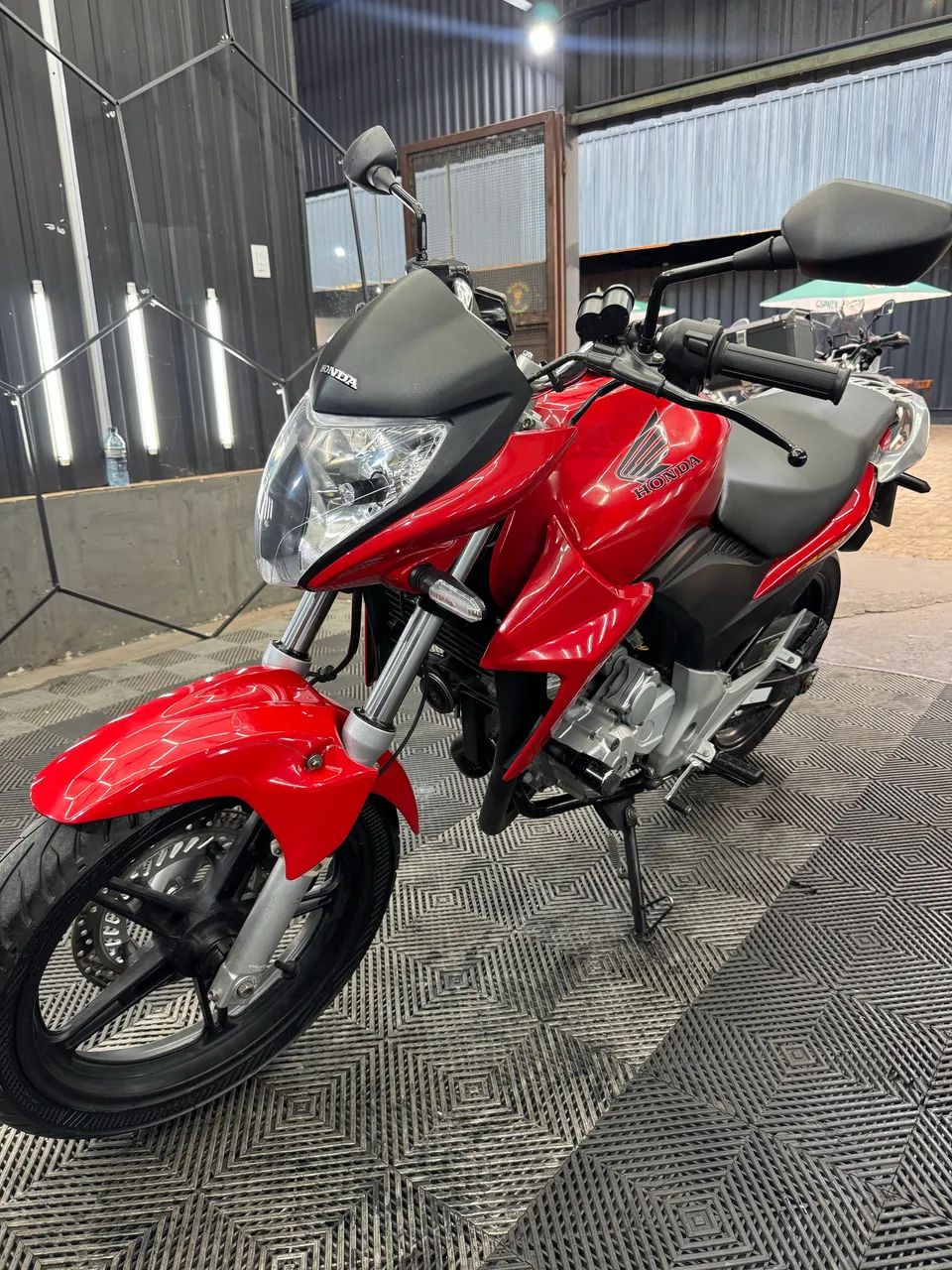 CB 300R 2012 