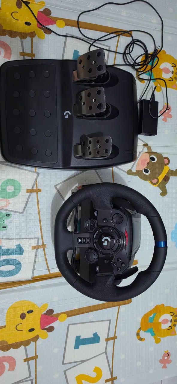 Volante Logitech G923 PS e PC - Foto 3