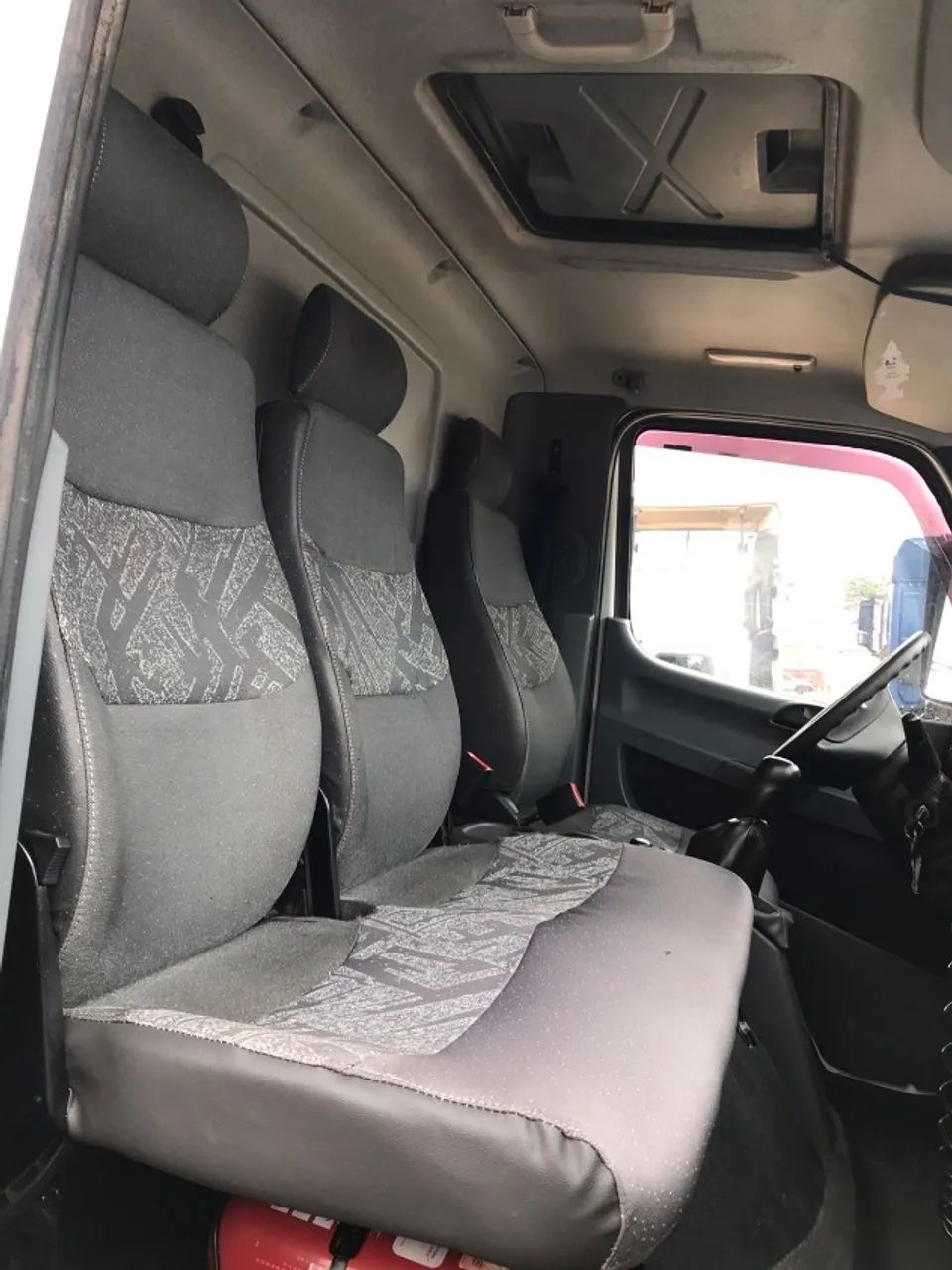 MERCEDES-BENZ ACCELO 1016 2014/2014 TRUCADO (6x2) COM BAÚ. - Foto 12