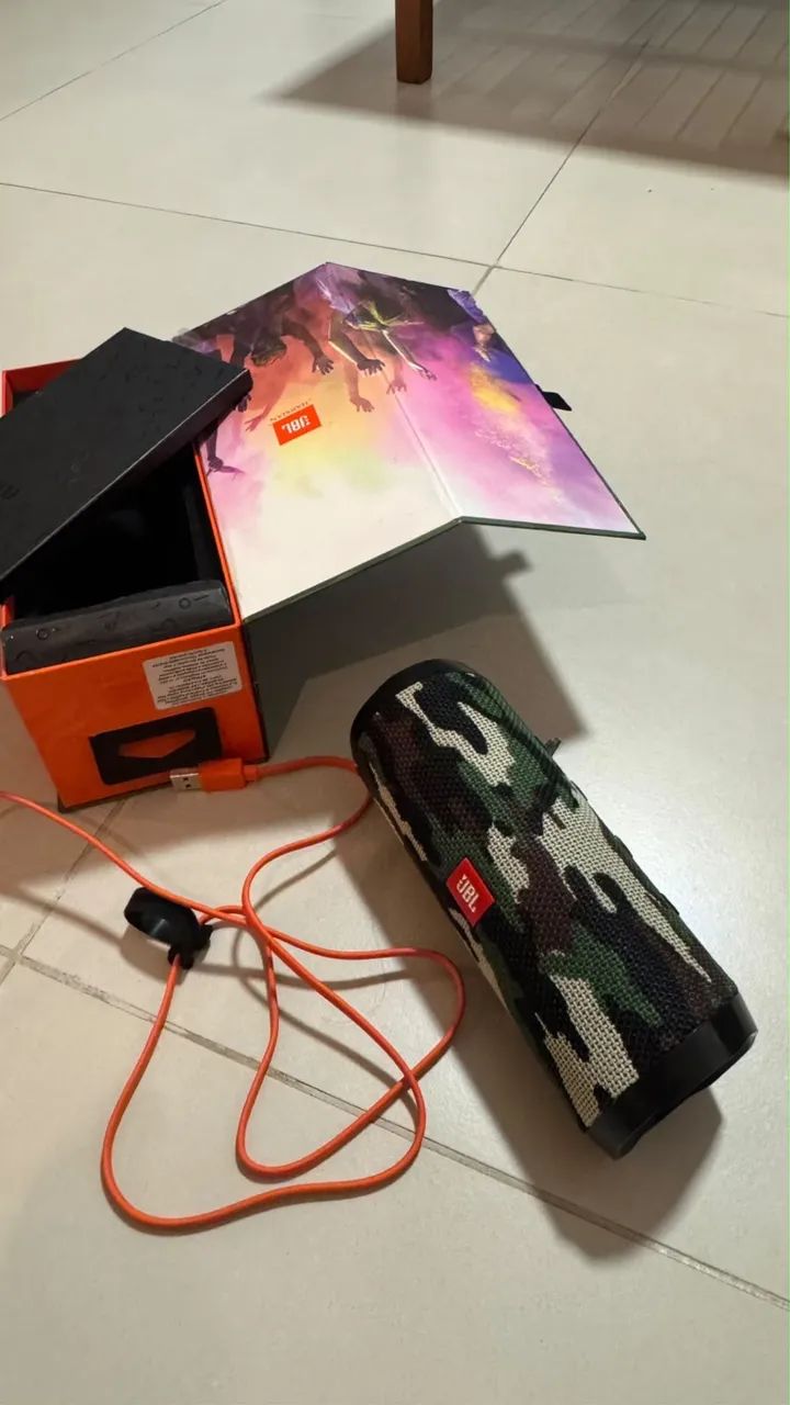 JBL Flip4 caixa de som 