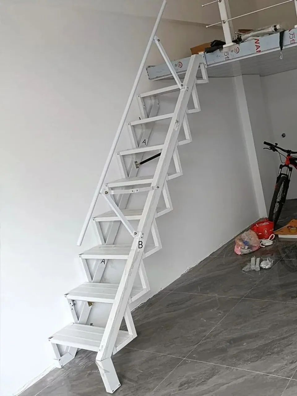 Escada  de parede  - Foto 3