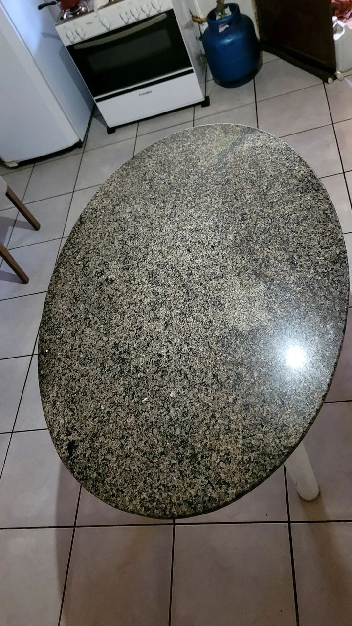 Tampo mesa oval de granito. - Foto 2