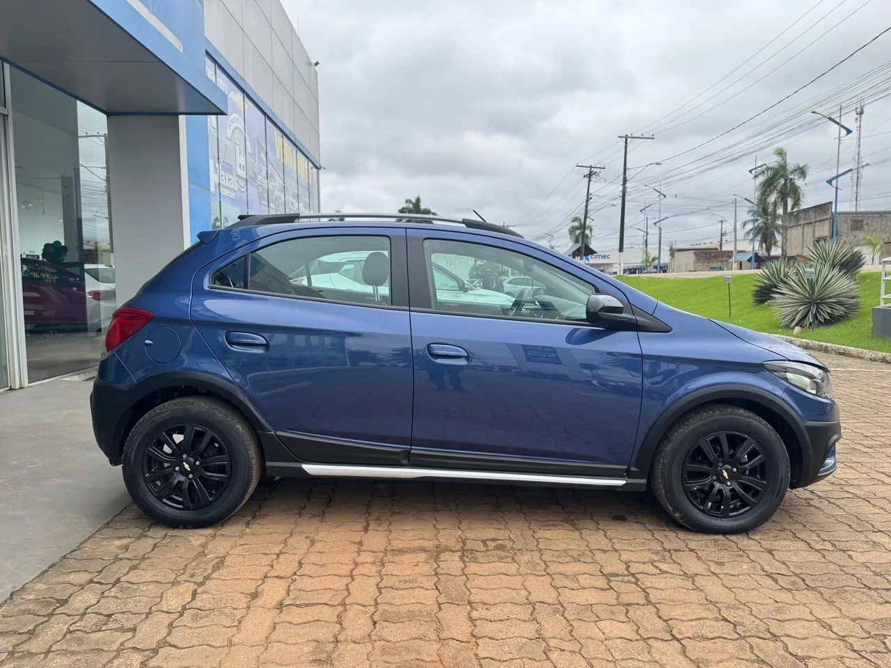 Chevrolet Onix Activ 1.4 8V Flex Aut. 4P 2019 - Foto 2