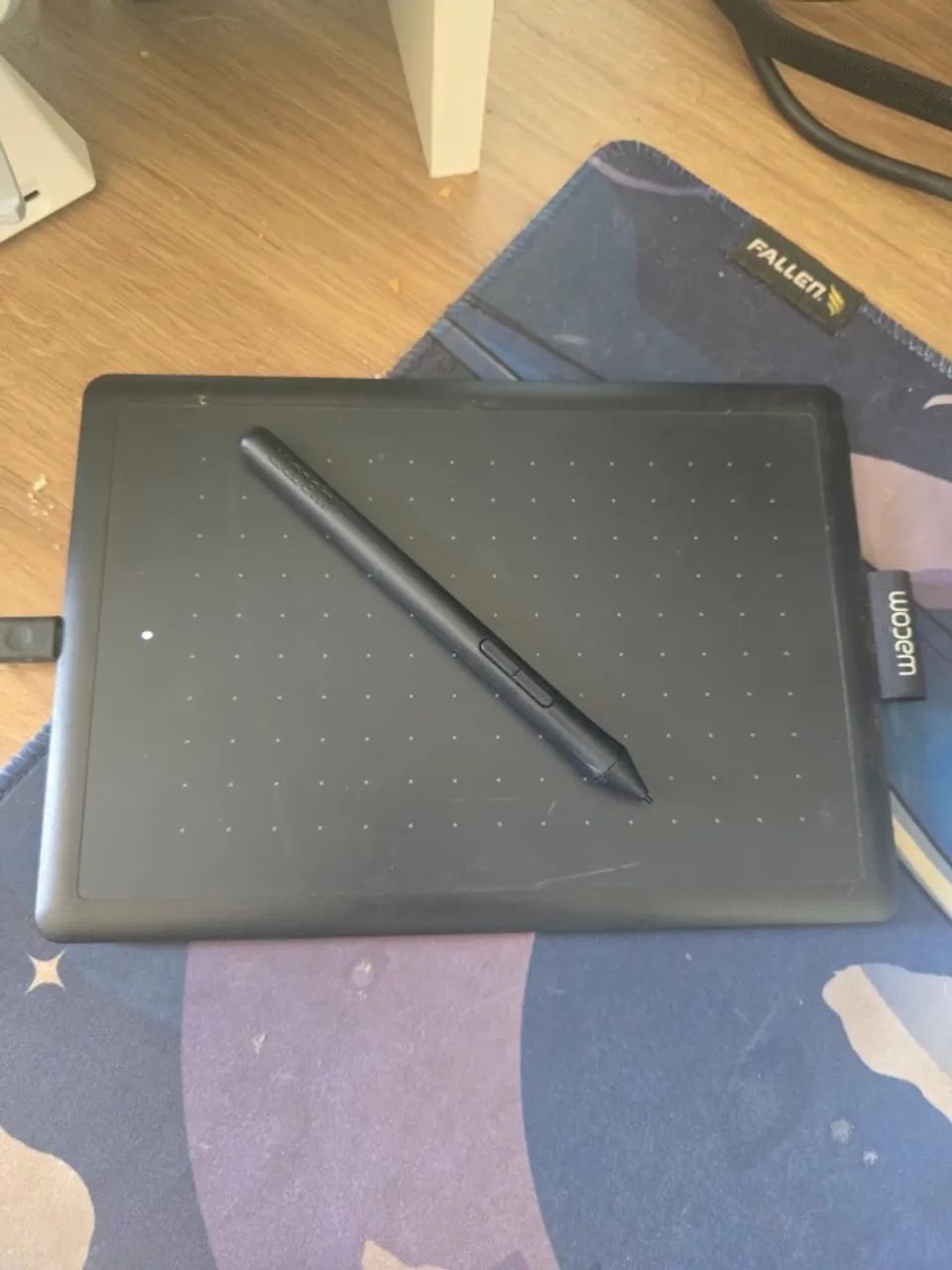 Mesa Digitalizadora One by Wacom CTL-472 com Caneta