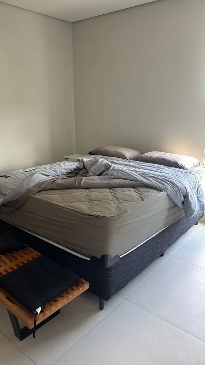 Cama casal Queen