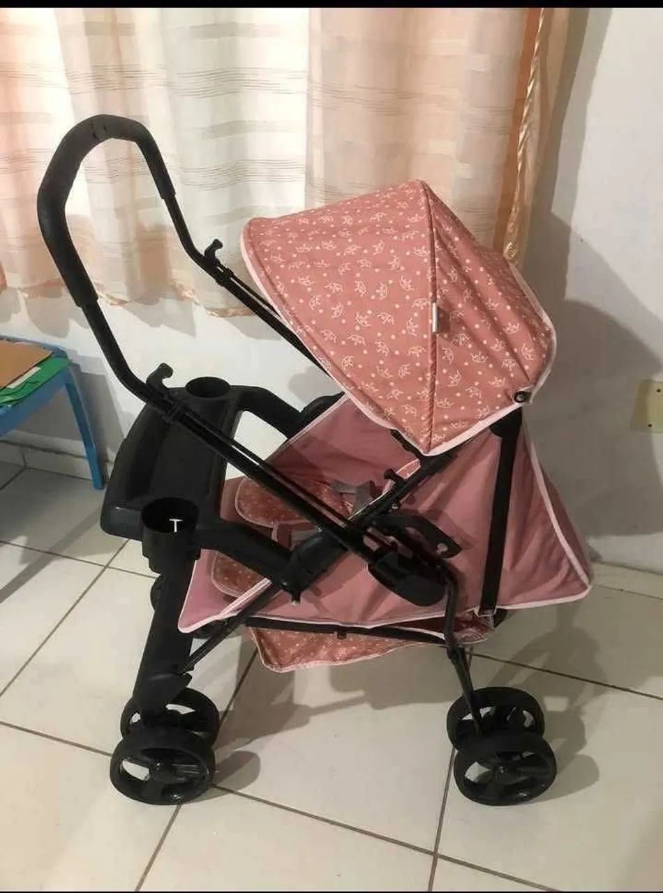 Carrinho de bebê reversível seminovo  - Foto 3
