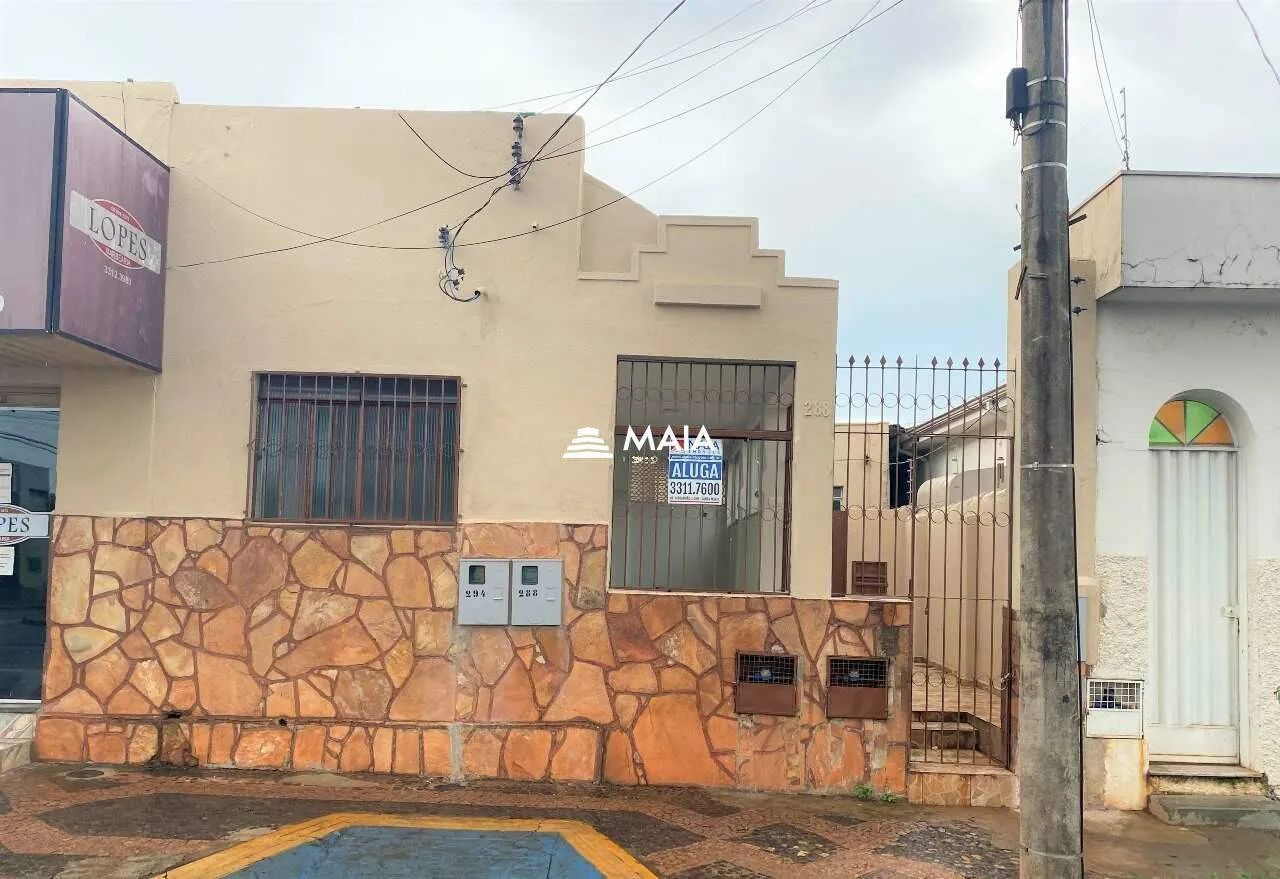 Casa para alugar no bairro Fabrício