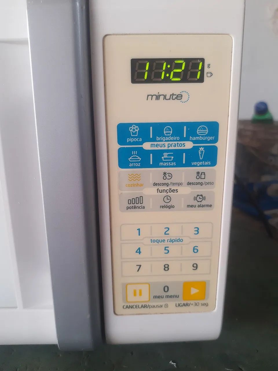 Microondas Midea minute 20 litros  - Foto 2