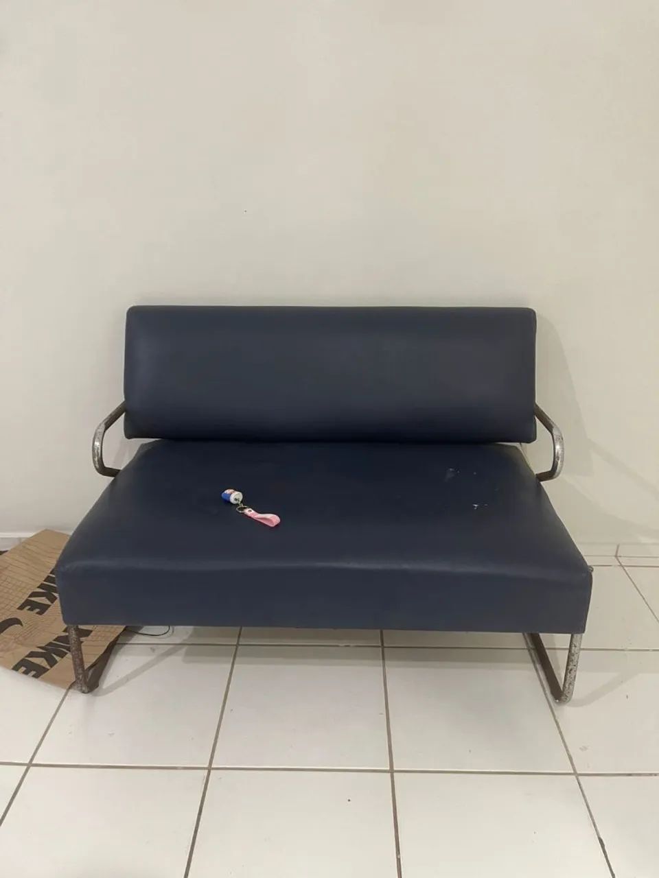 Vendo Sofá 2 lugares pequeno