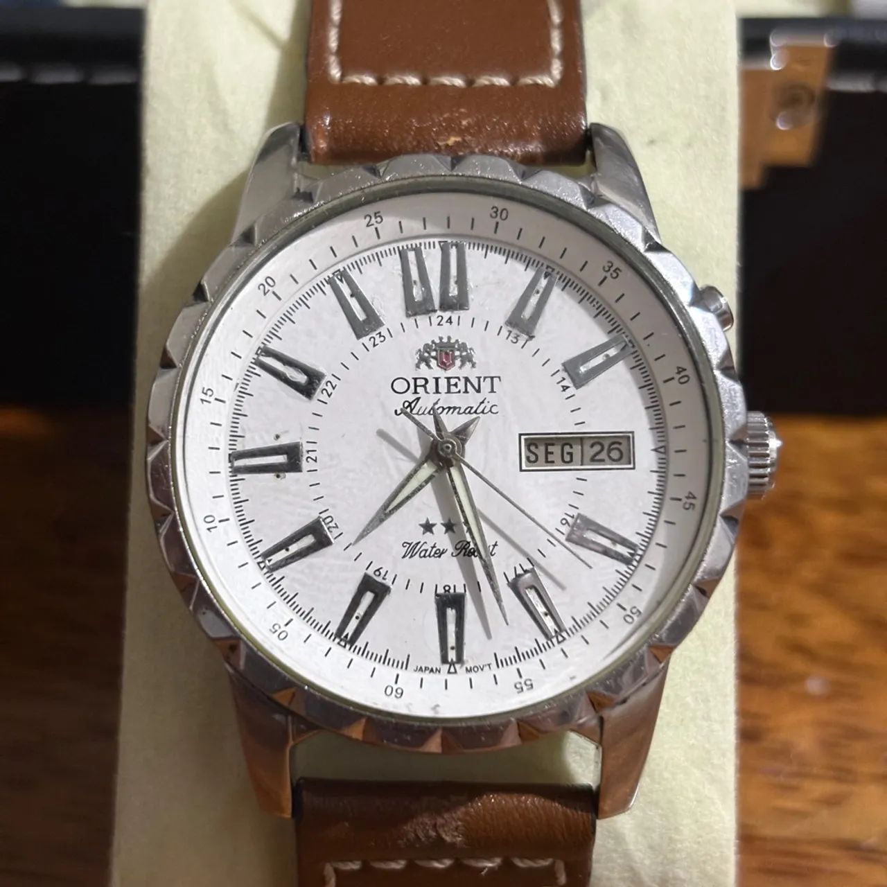 Relógio orient 3 estrelas  39 mm caixa. 