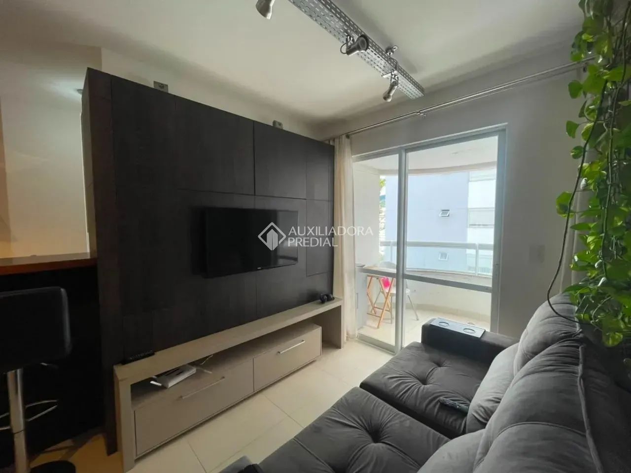 Apartamento para alugar no bairro Pantanal, em Florianópolis. - Foto 2