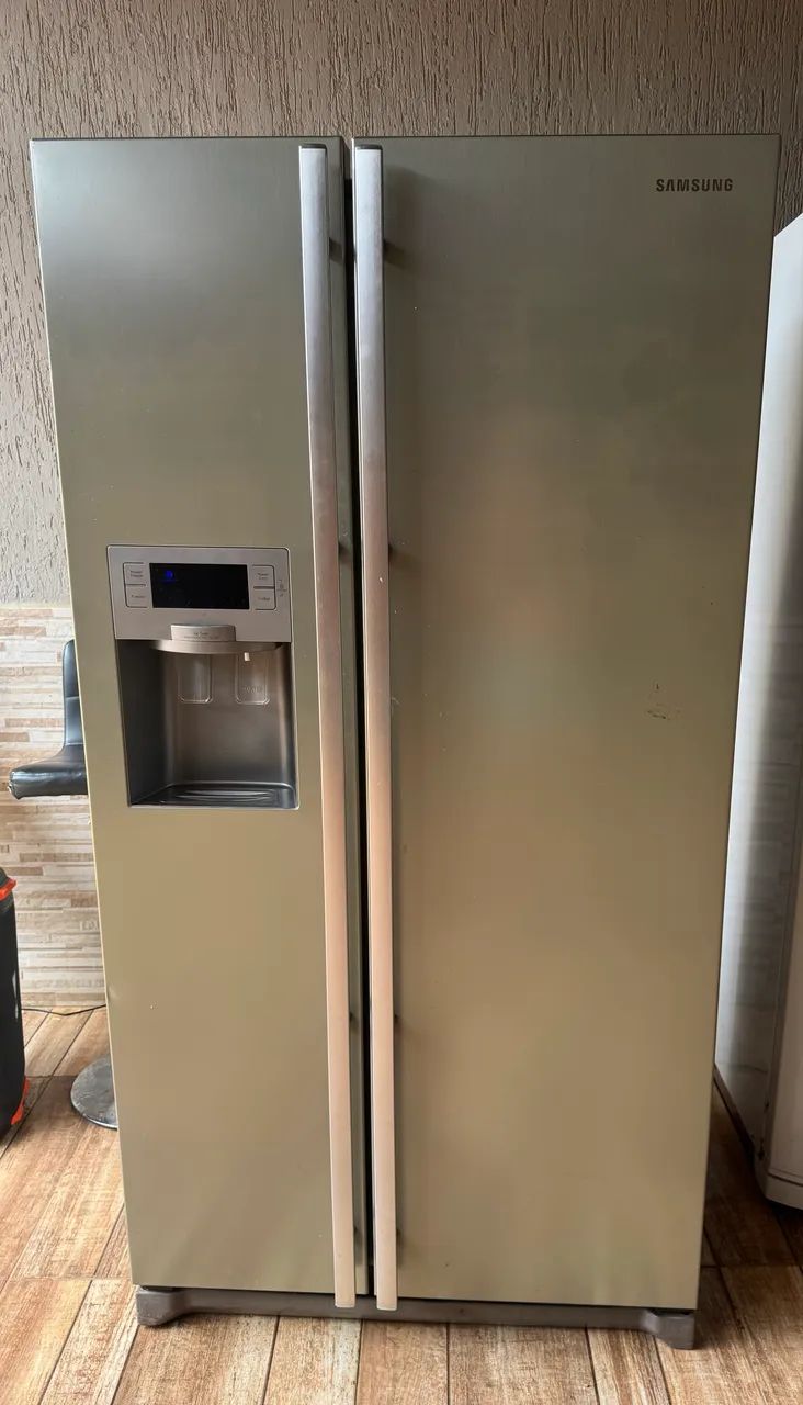 GELADEIRA SIDE BY SIDE 