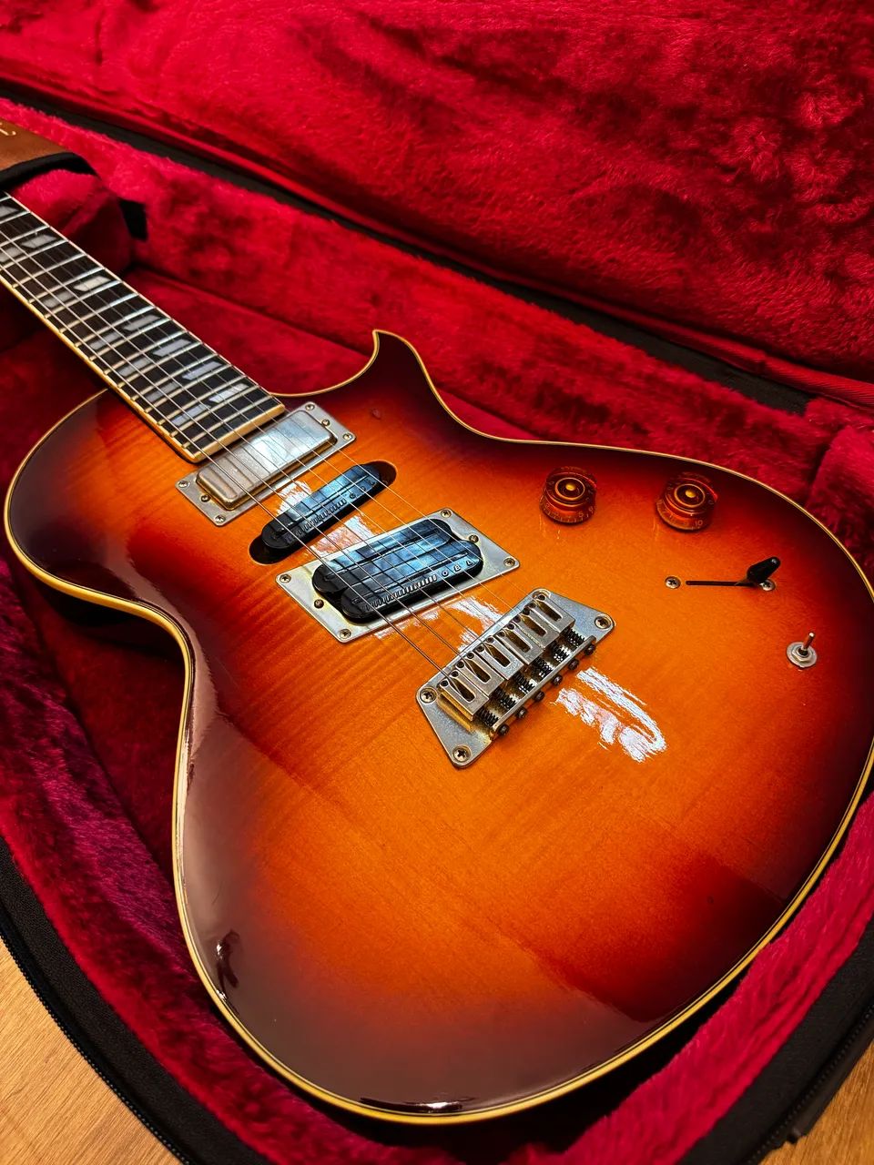 Epiphone Nighthawk 1996 Standard  - Foto 2