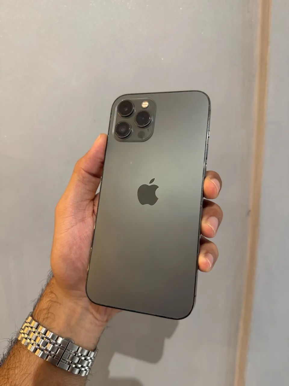 iPhone 12 Pro Max Grafite de 128Gb - Foto 2