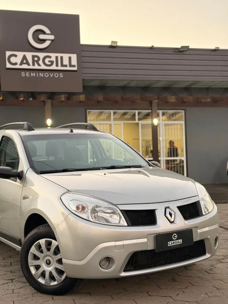 Renault Sandero Expression Hi-flex 1.0 16V 5P 2009 - Foto 3