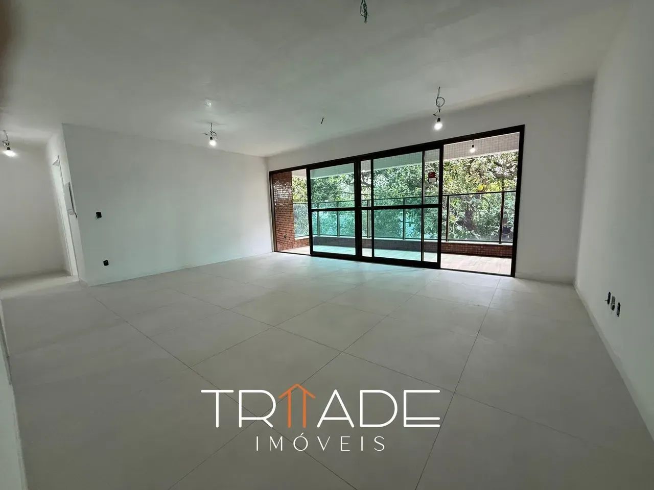 Exclusividade em Casa Forte com 4 Quartos e 3 Suítes | Arthur Bruno Schawmbach - Foto 2
