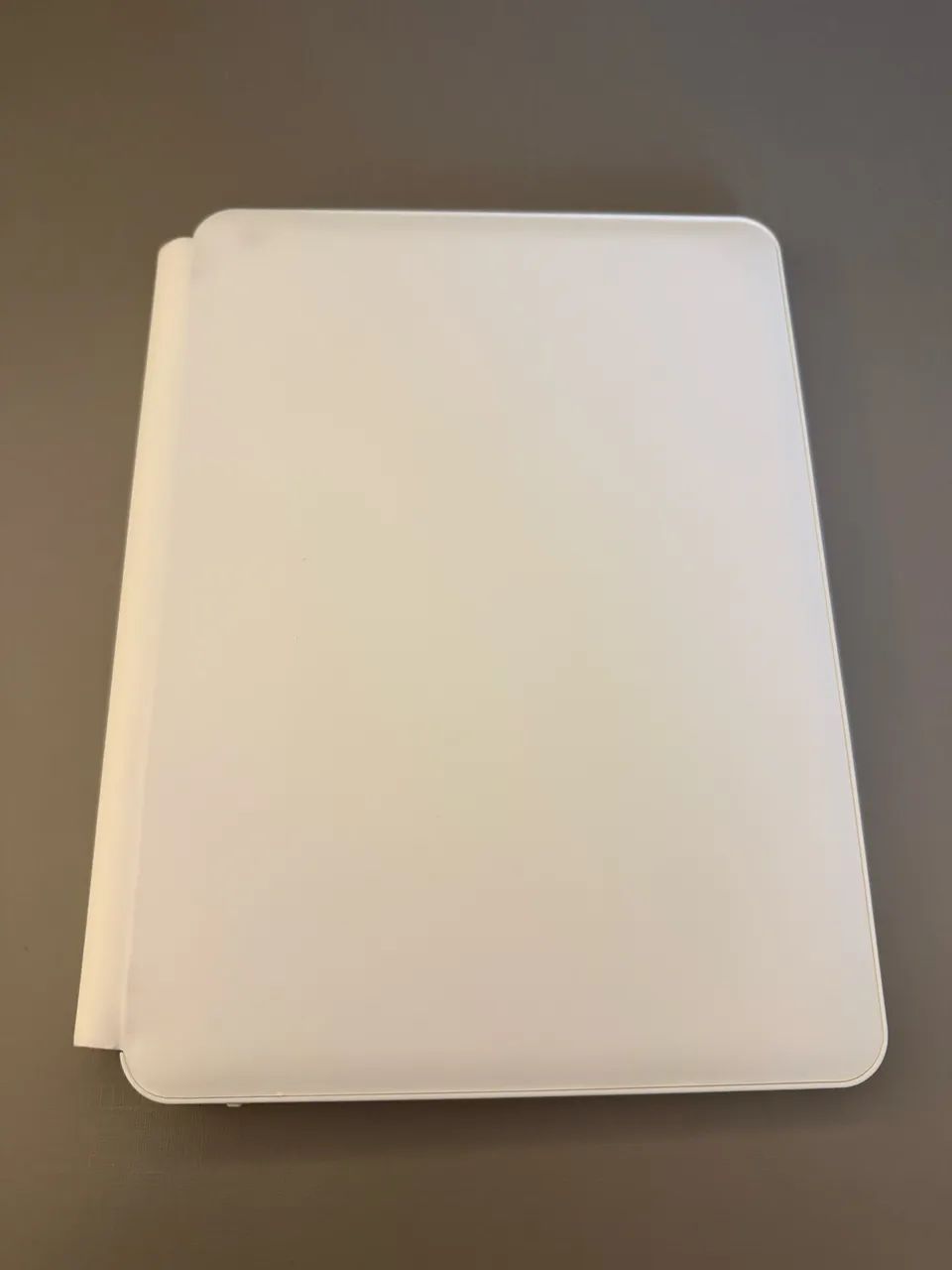 Capa Teclado Magnética Bluetooth p/ iPad Air (4ª/5ª/6ª) e iPad Pro 11" - Branca - Foto 3