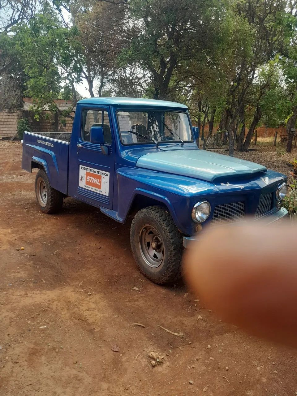 Ford F-75 4X2 2.6 V12 1977