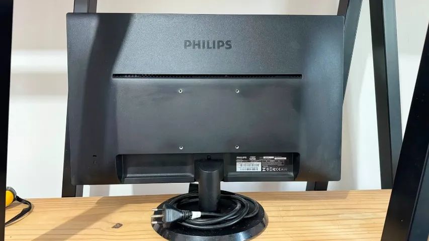 Monitor Philips 22 Polegadas Full HD LED HDMI VGA Perfeito Estado - Foto 3