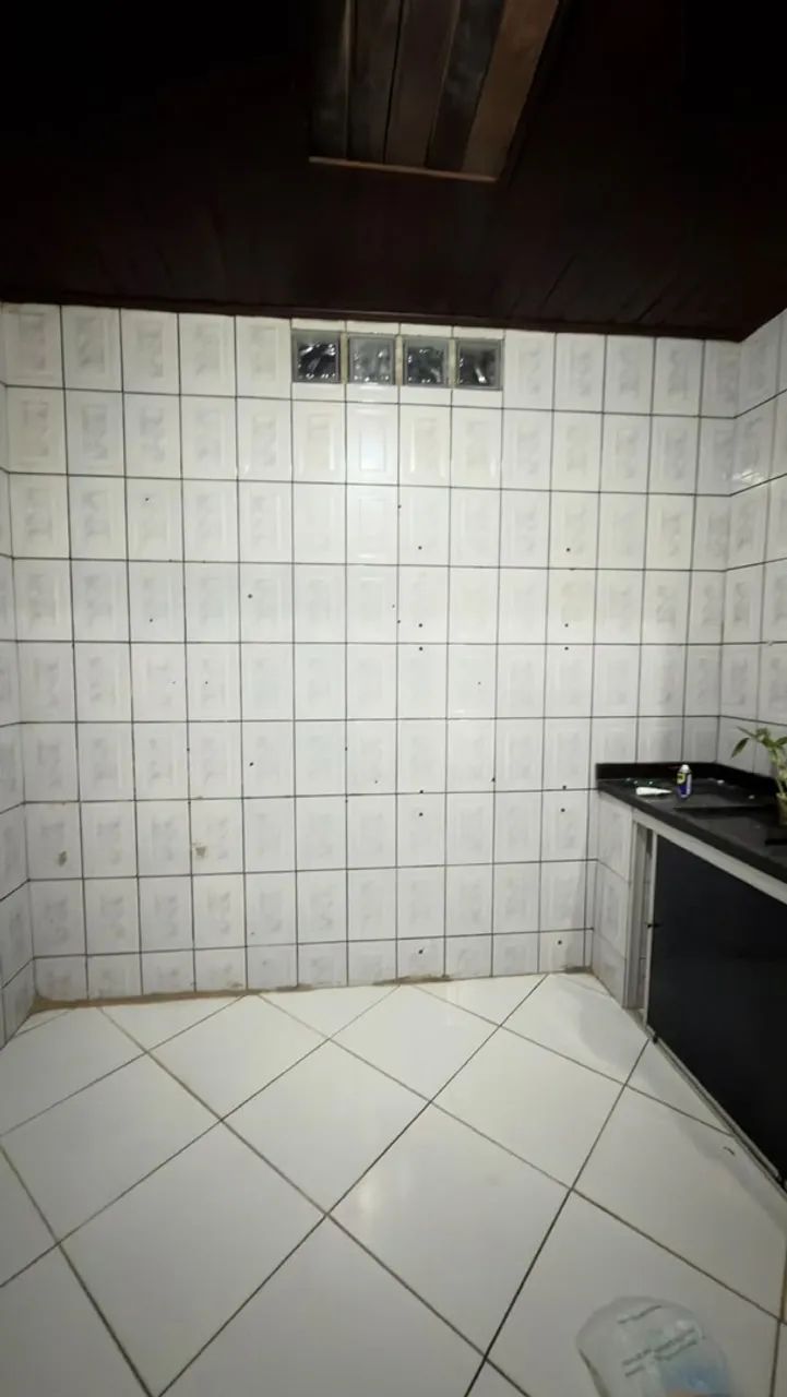Alugo uma casa 