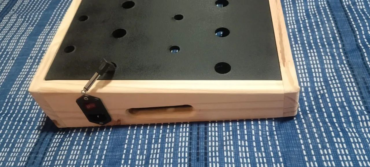 Pedalboard 60x30x10 handmade  - Foto 4