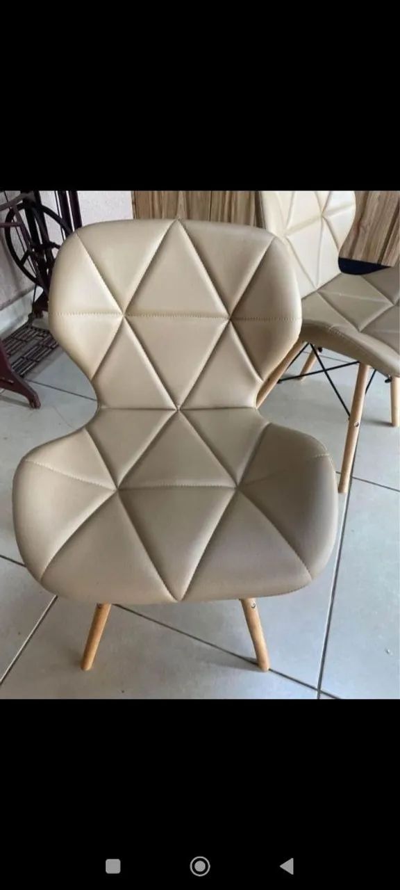 4 cadeiras semi-novas