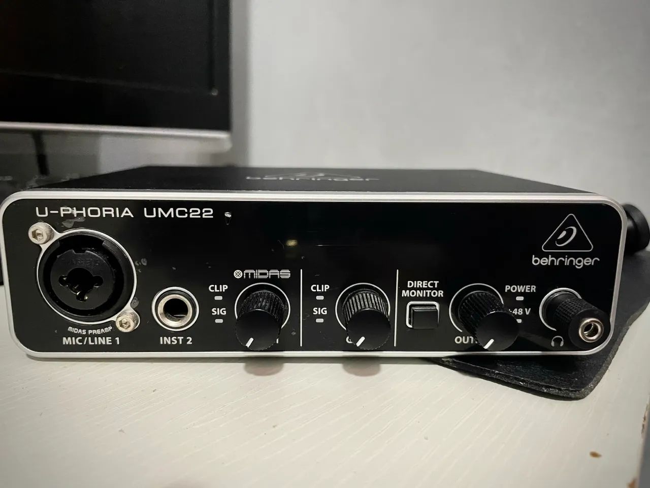 INTERFACE DE ÁUDIO UMC22 BEHRINGER 