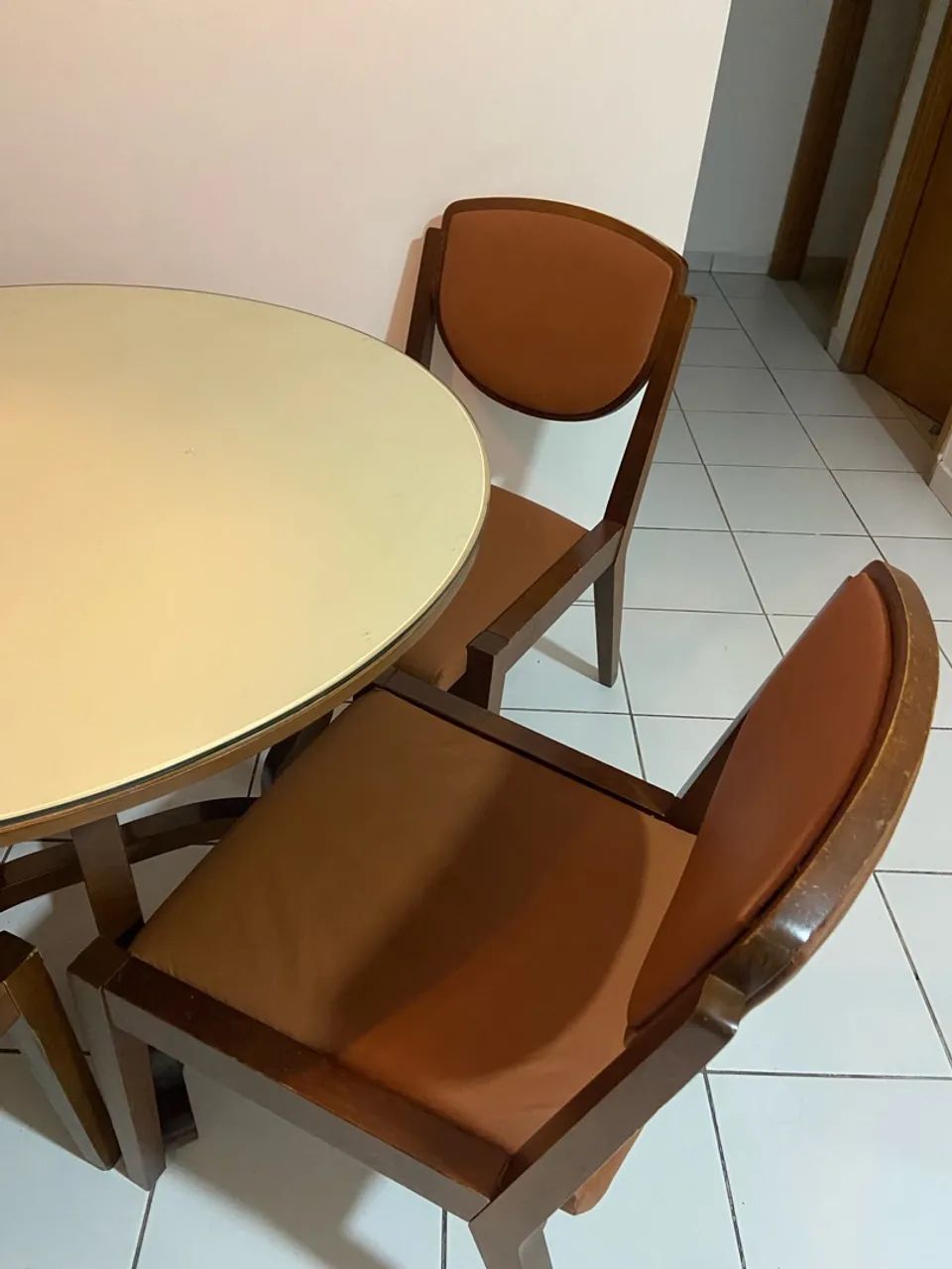 Mesa de jantar + 4 cadeiras  - Foto 2