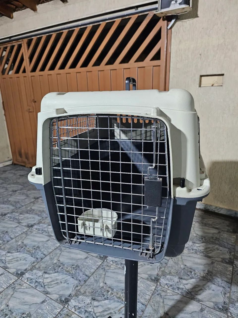 Caixa de Transporte para Cachorros e Gatos