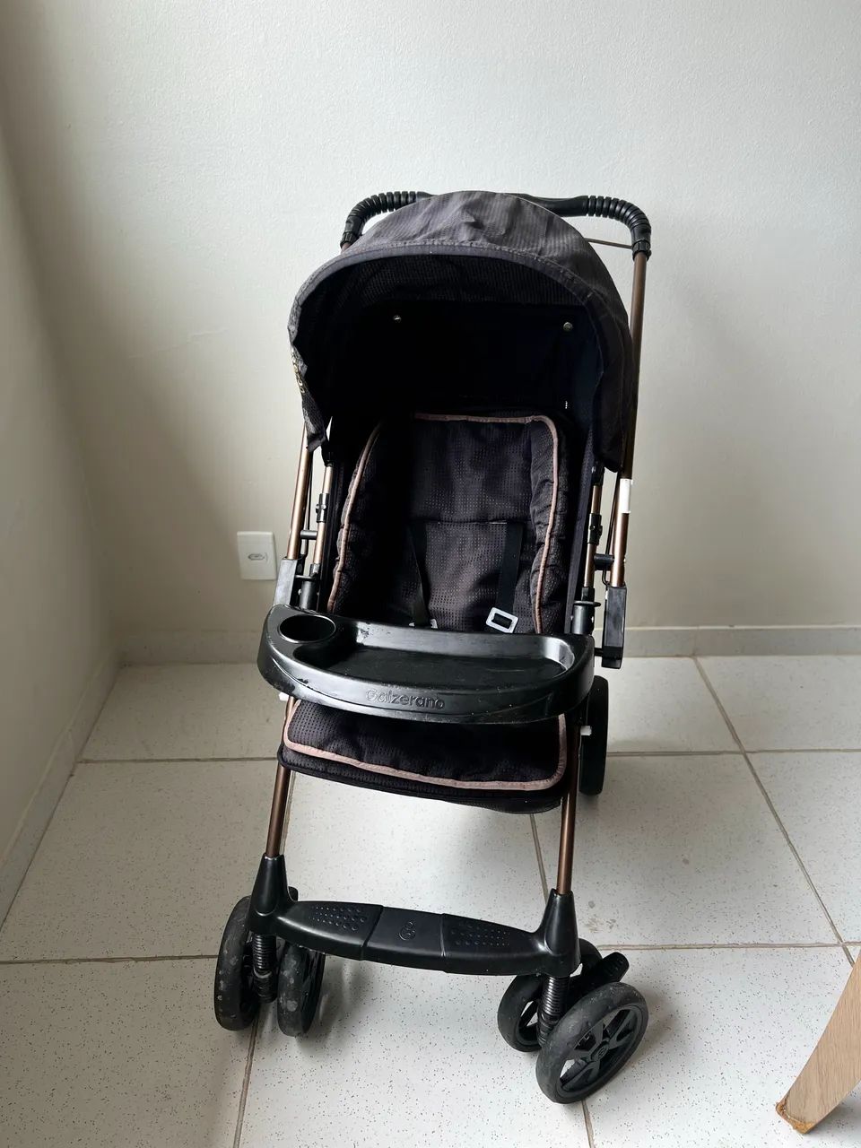 Carrinho de bebê reversível
