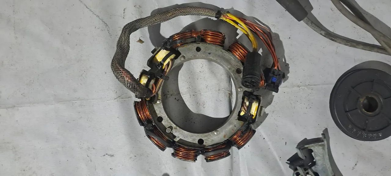 Ignição Evinrude V4  - Foto 2