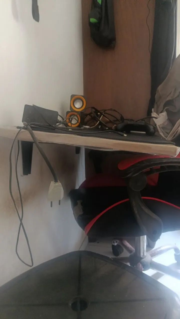 Mesa dobrável de parede