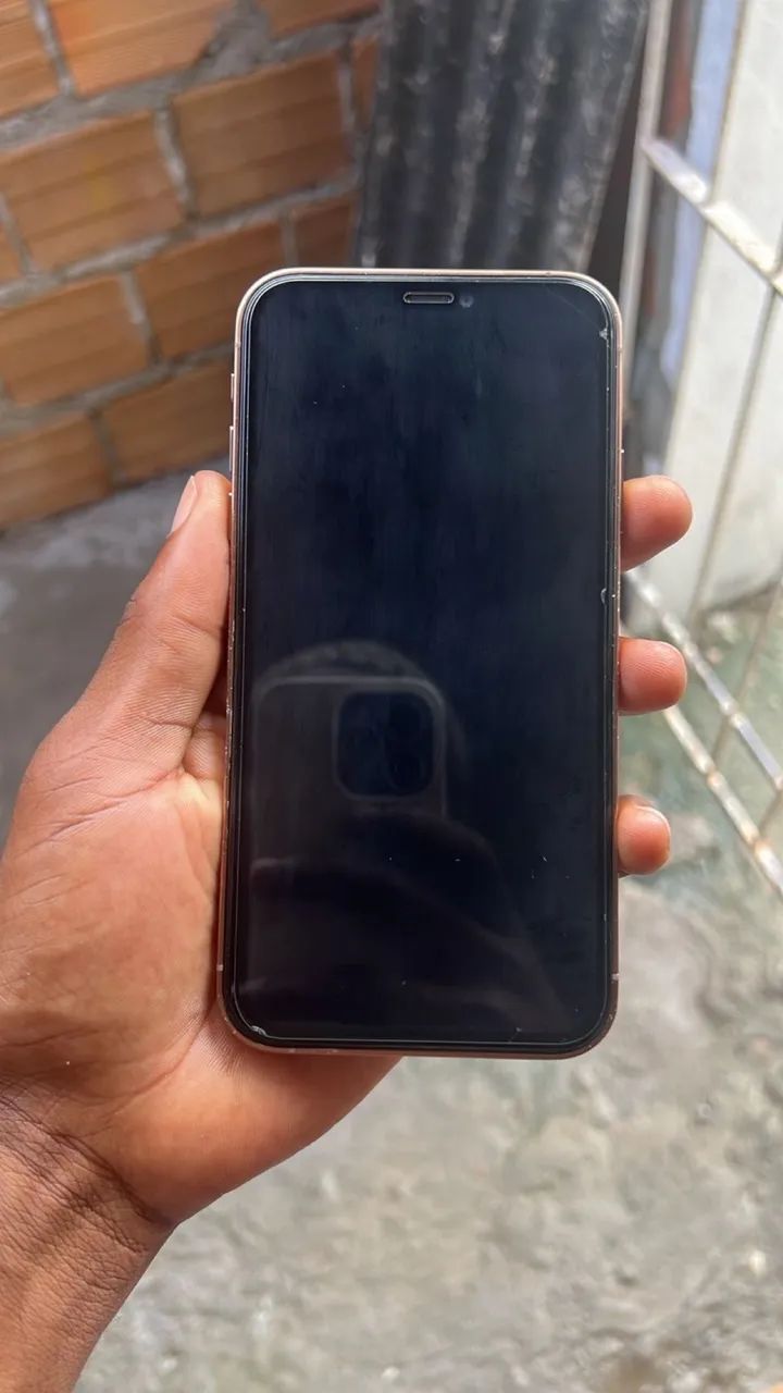 iPhone 11 na carcaça do iPhone 16 pro zero 128 gigas zero,só pega e usar  - Foto 2