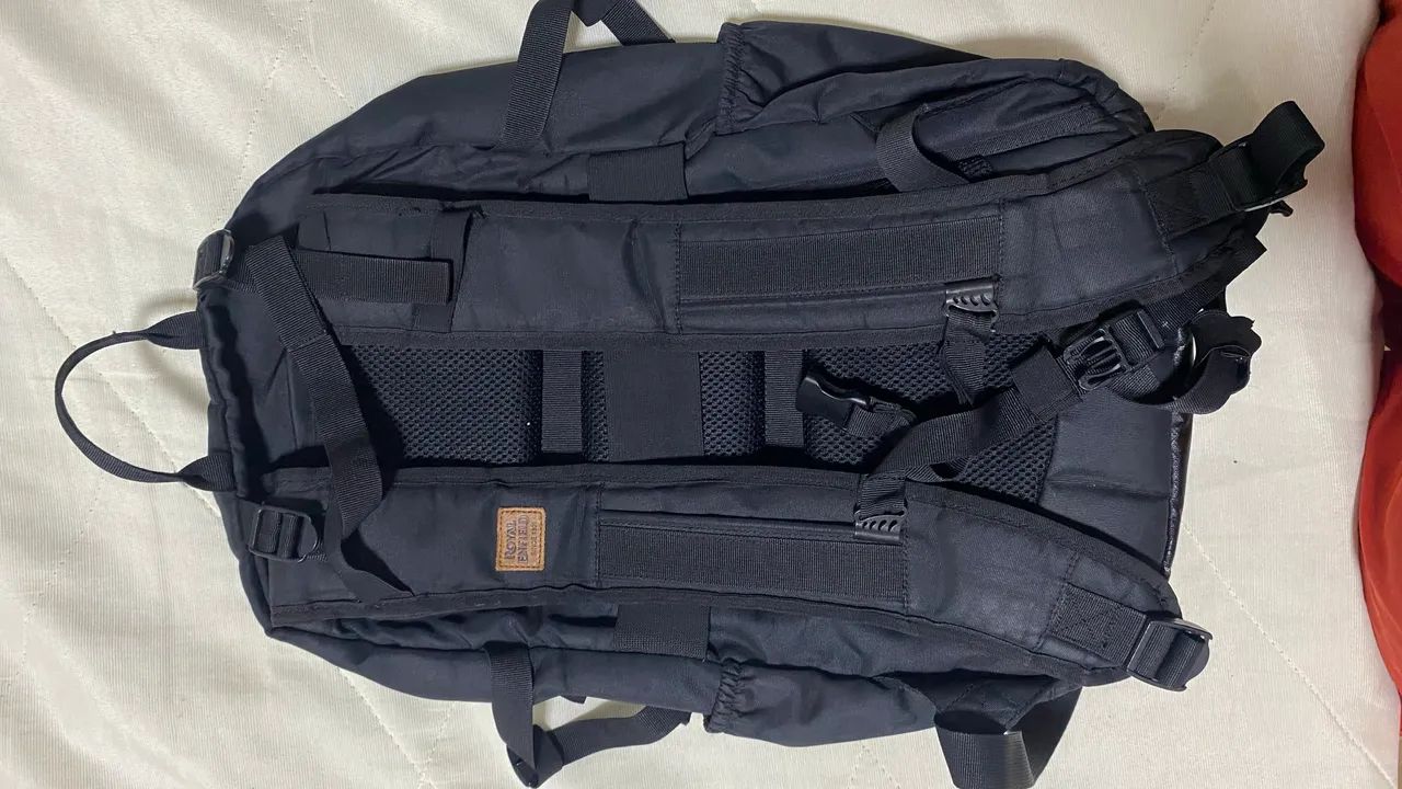 Mochila Royal Enfield Preta - Foto 3
