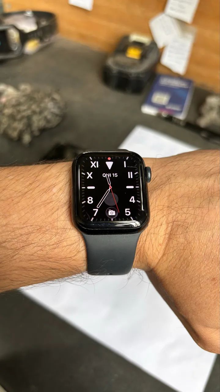 Apple Watch SE (GPS) (2ª Geração)