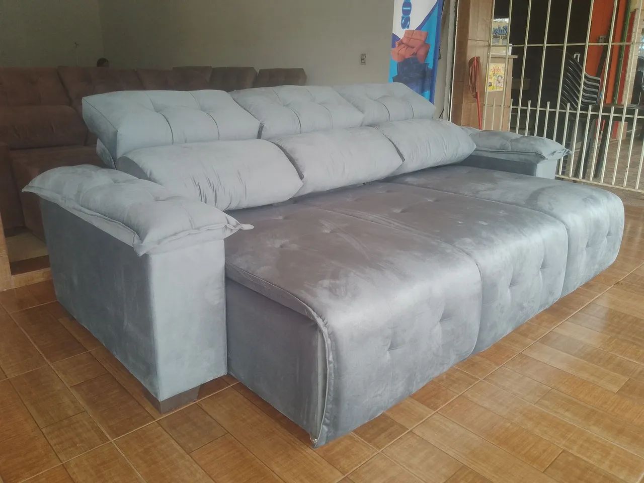 Sofá retrátil e reclinável Pronta entrega. - Foto 2