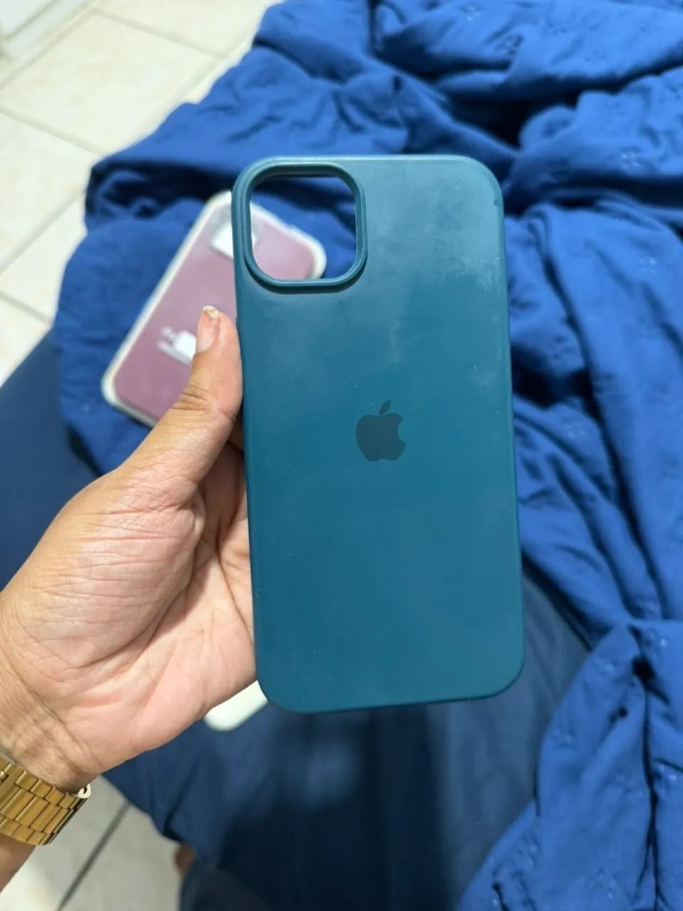 Vendo capa e película de iphone 14 e 15 plus - Foto 3