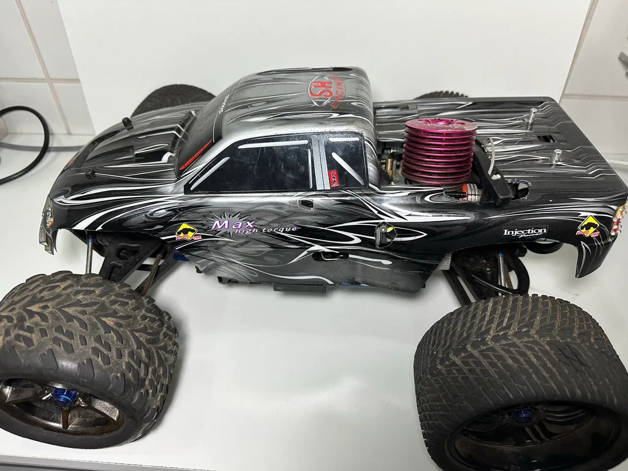 Revo 3.3 com motor .28