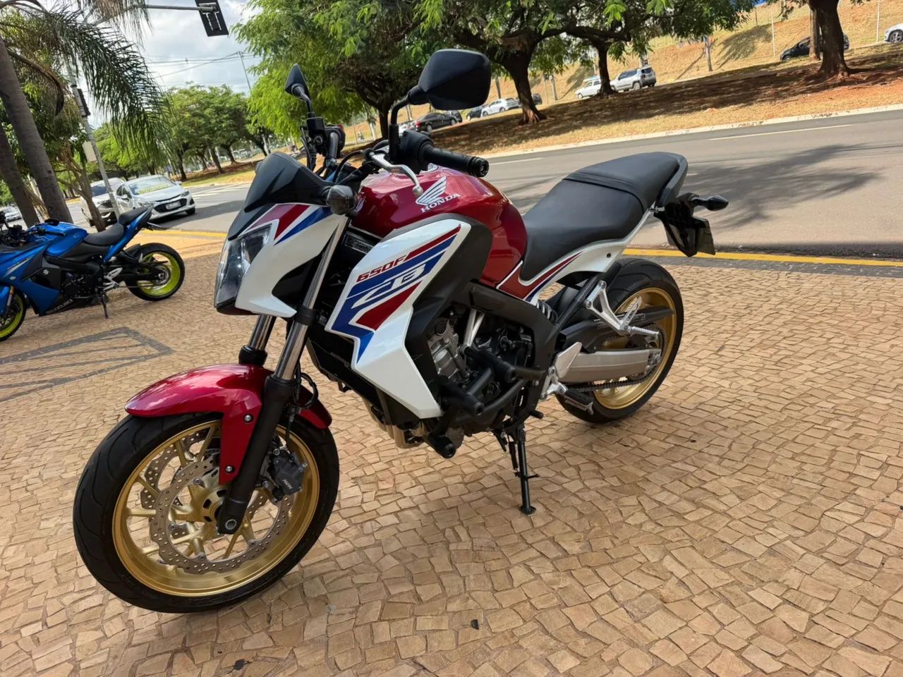 HONDA CB 650 F ABS - Foto 8