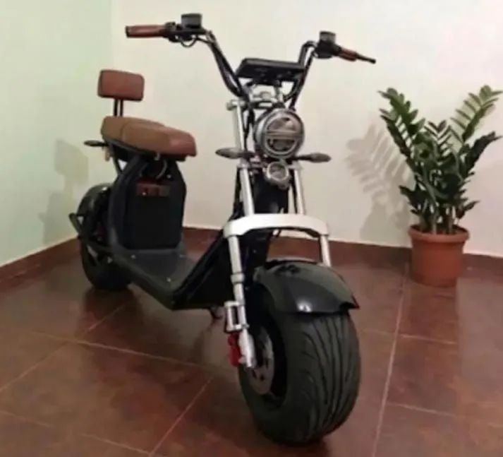 Scooter elétrica 