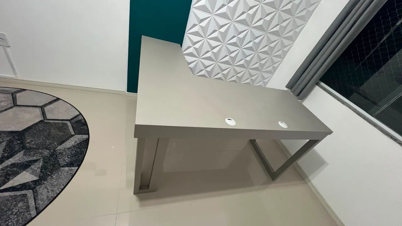 MESA DE ESCRITÓRIO EM L À VENDA - Foto 3