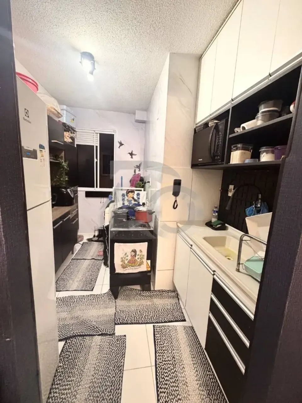 Apartamento no Condomínio VILA DAS FLORES com 2 Quartos, Lazer e Vaga de Garagem